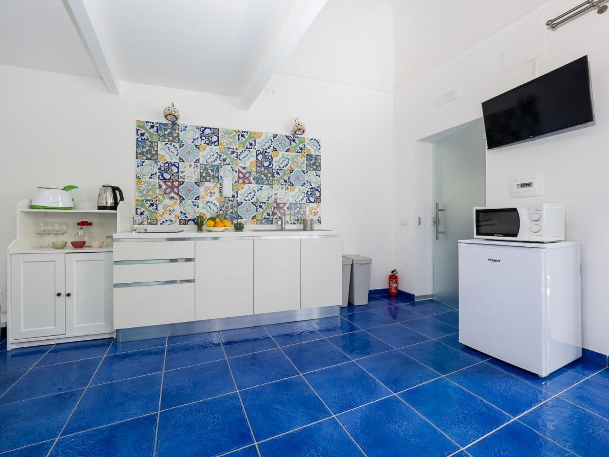 Santoro Suite - De Vivo Realty Sorrento โปซิตาโน ภายนอก รูปภาพ